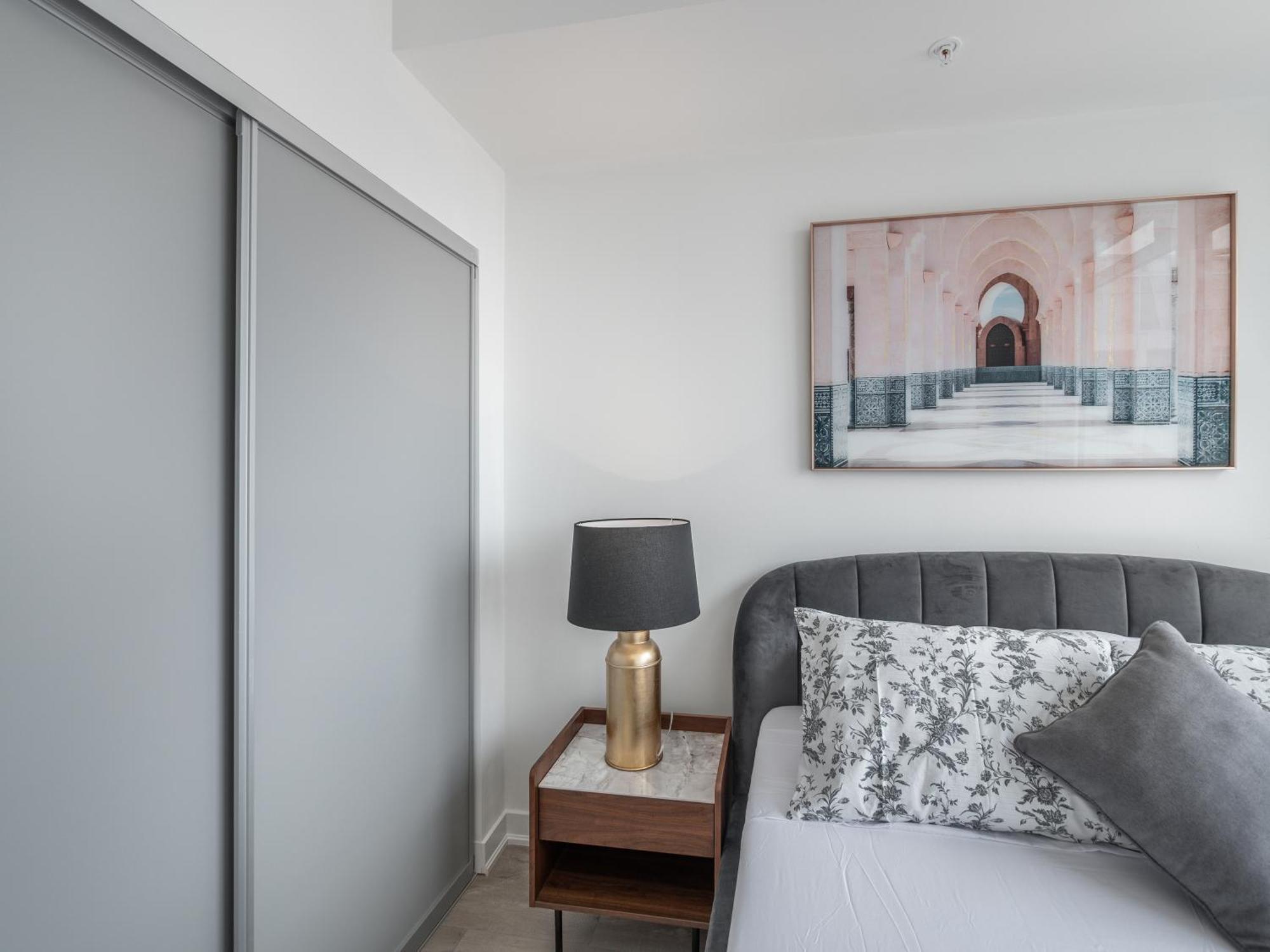 Apartment Designer One Bedroom - Entertainment District